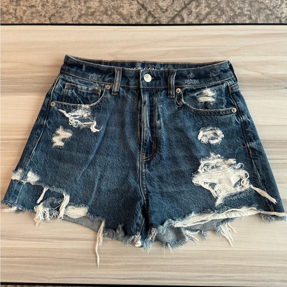 AE mom shorts